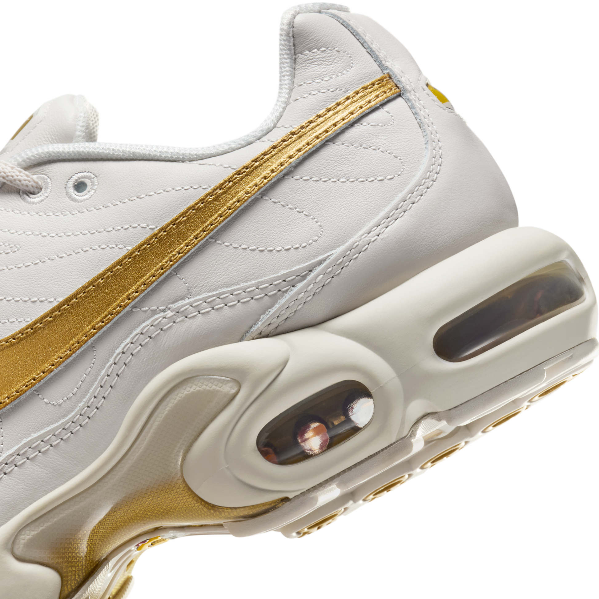 Nike Air Max Plus Tiempo Metallic Gold