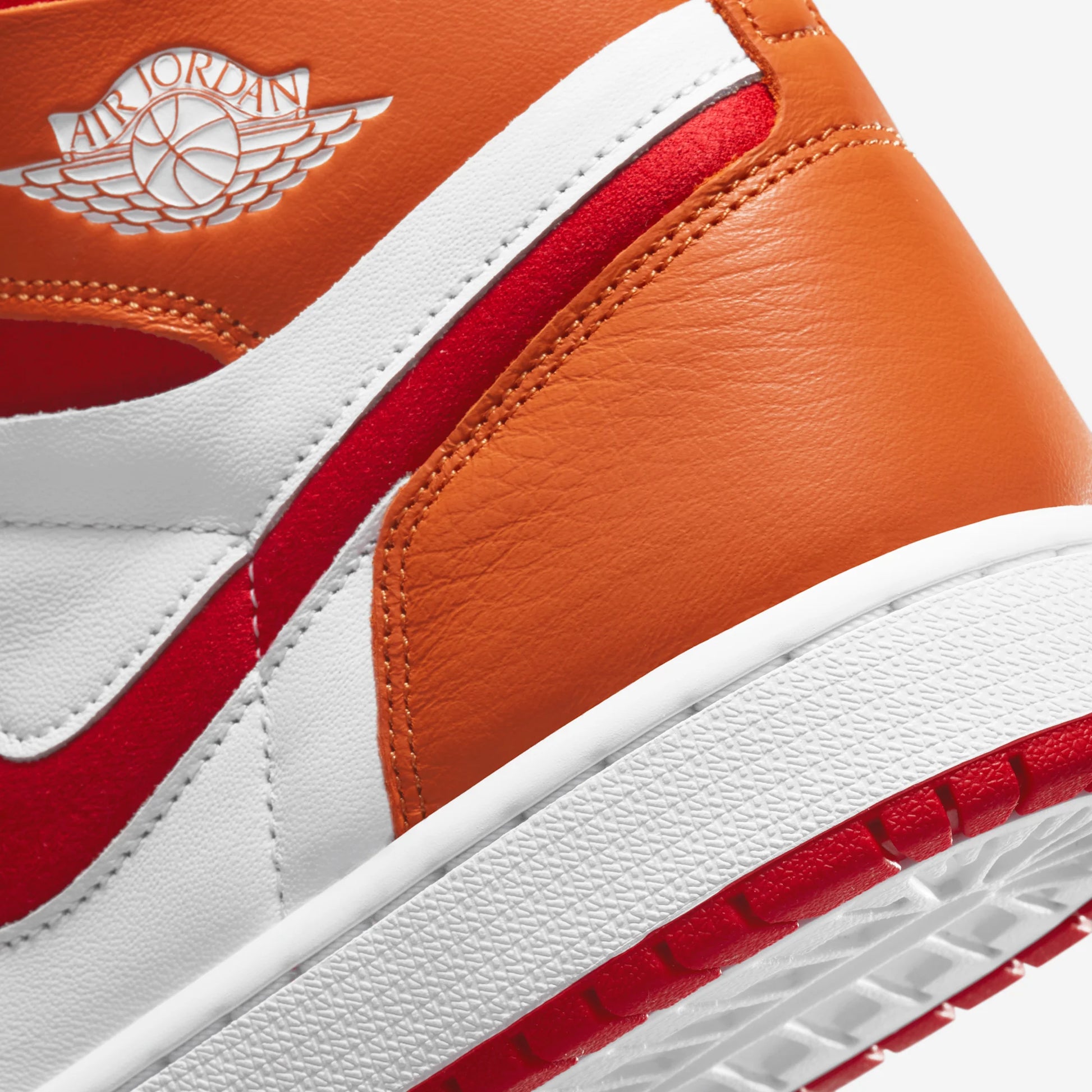Jordan 1 High Zoom Air CMFT Fire Red Hot Curry (Women's)