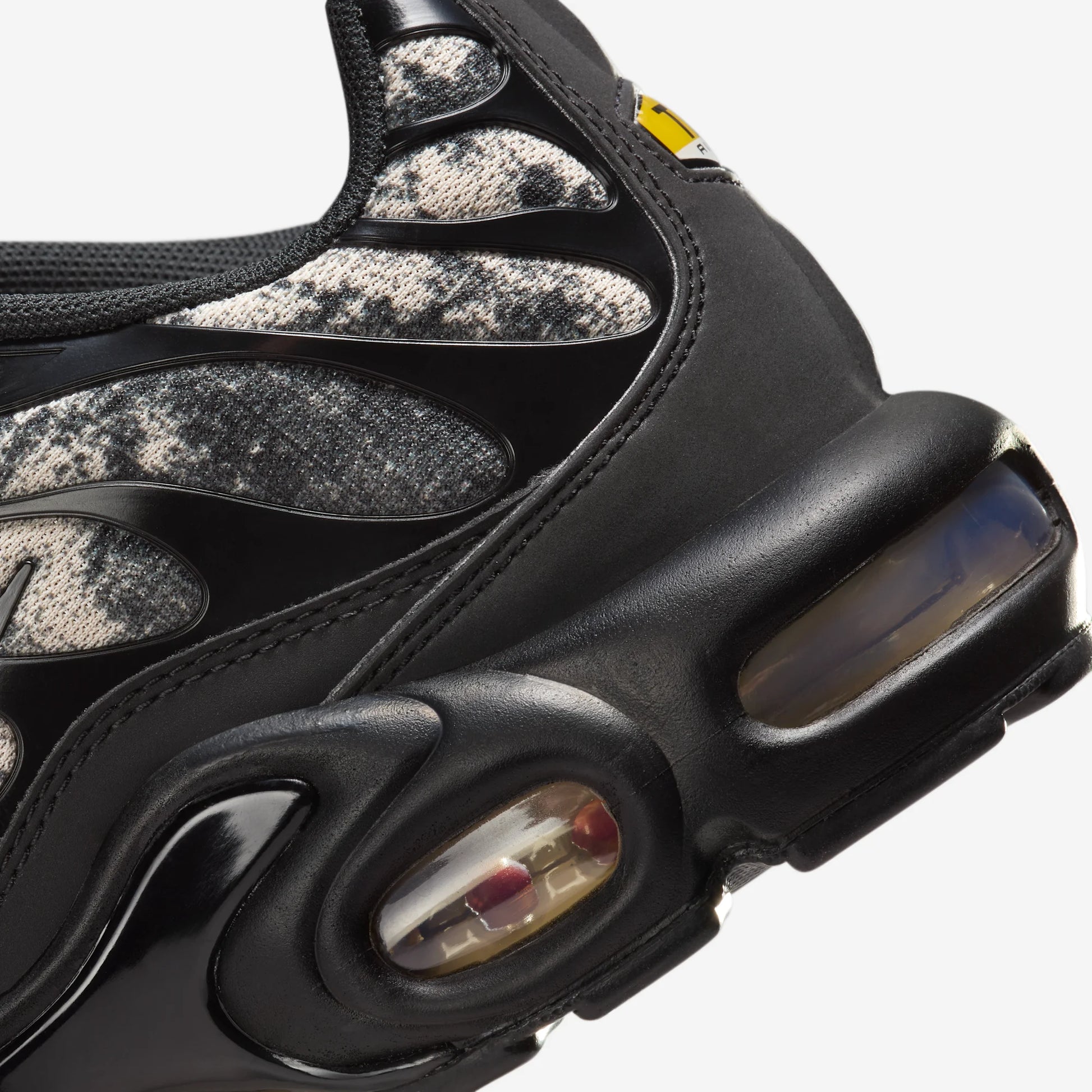 Nike Air Max Plus Camo Black Safety Orange