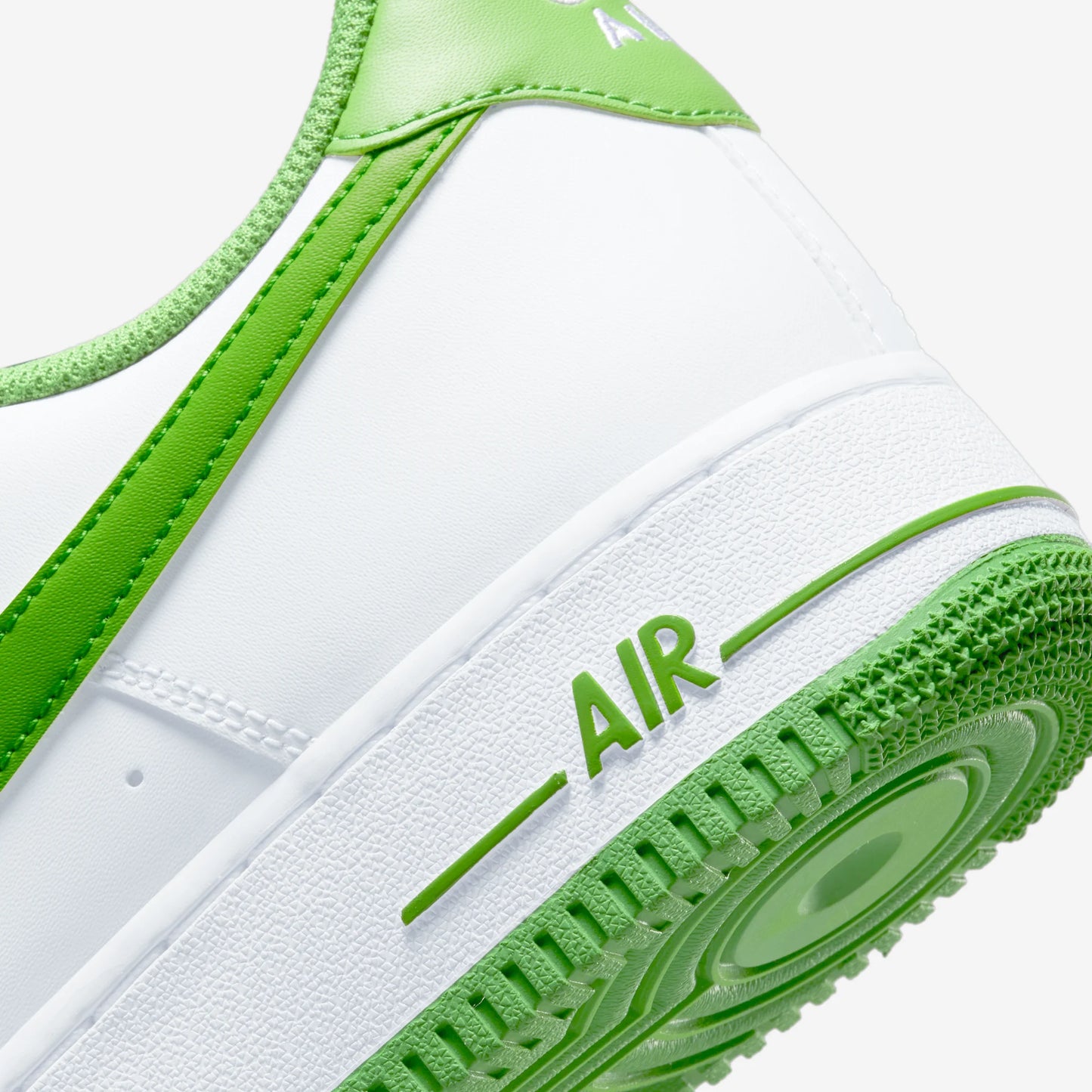 Nike Air Force 1 Low '07 White Chlorophyll