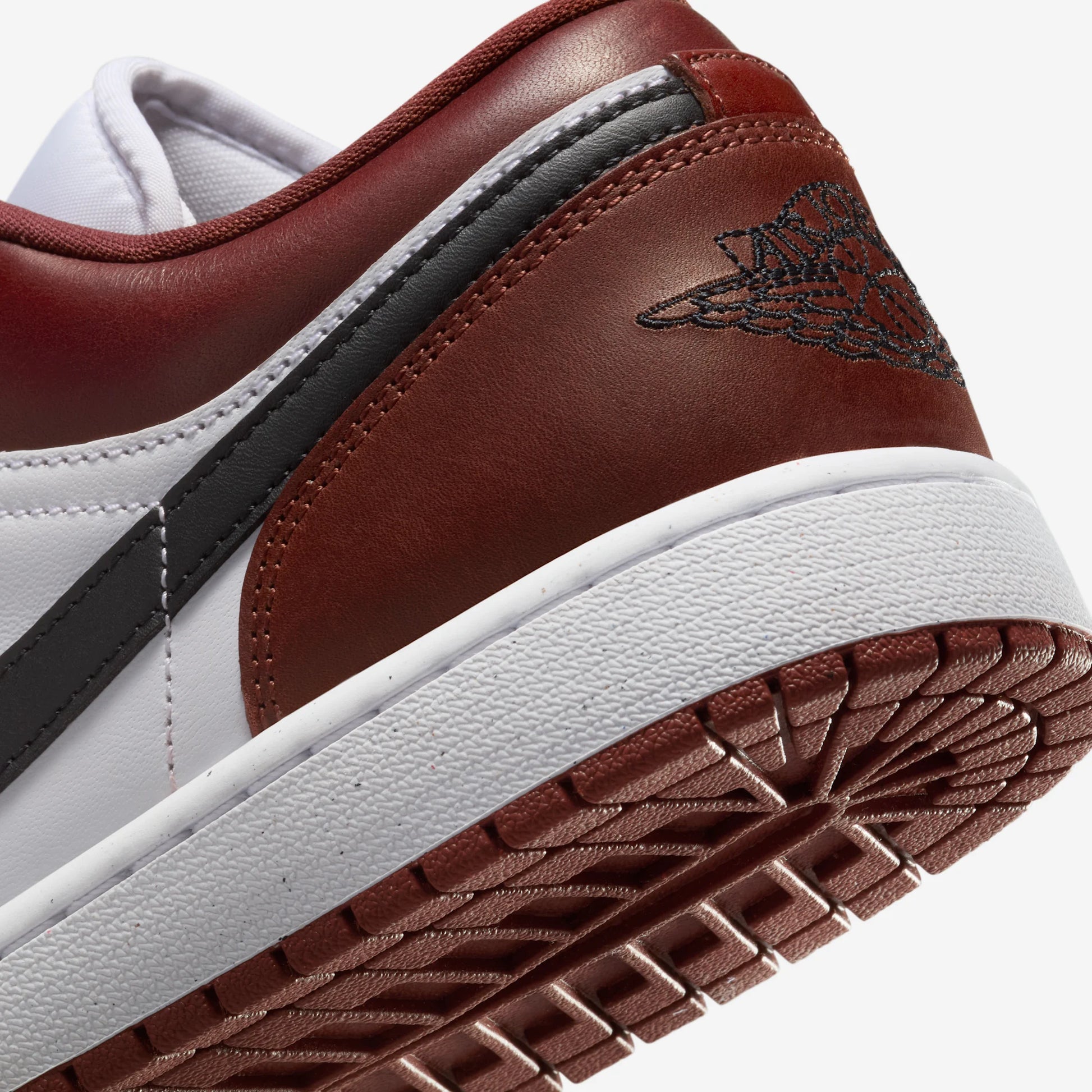 Jordan 1 Low SE Dark Pony