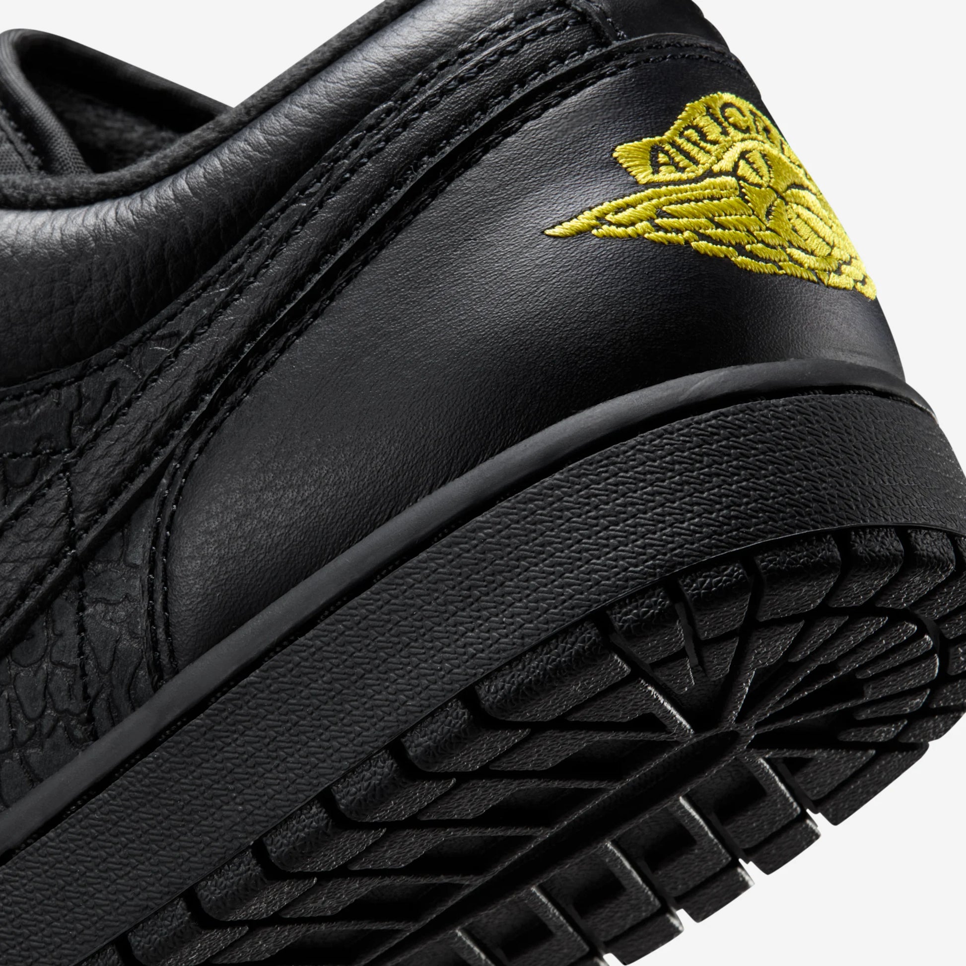 Jordan 1 Low Black Elephant Print