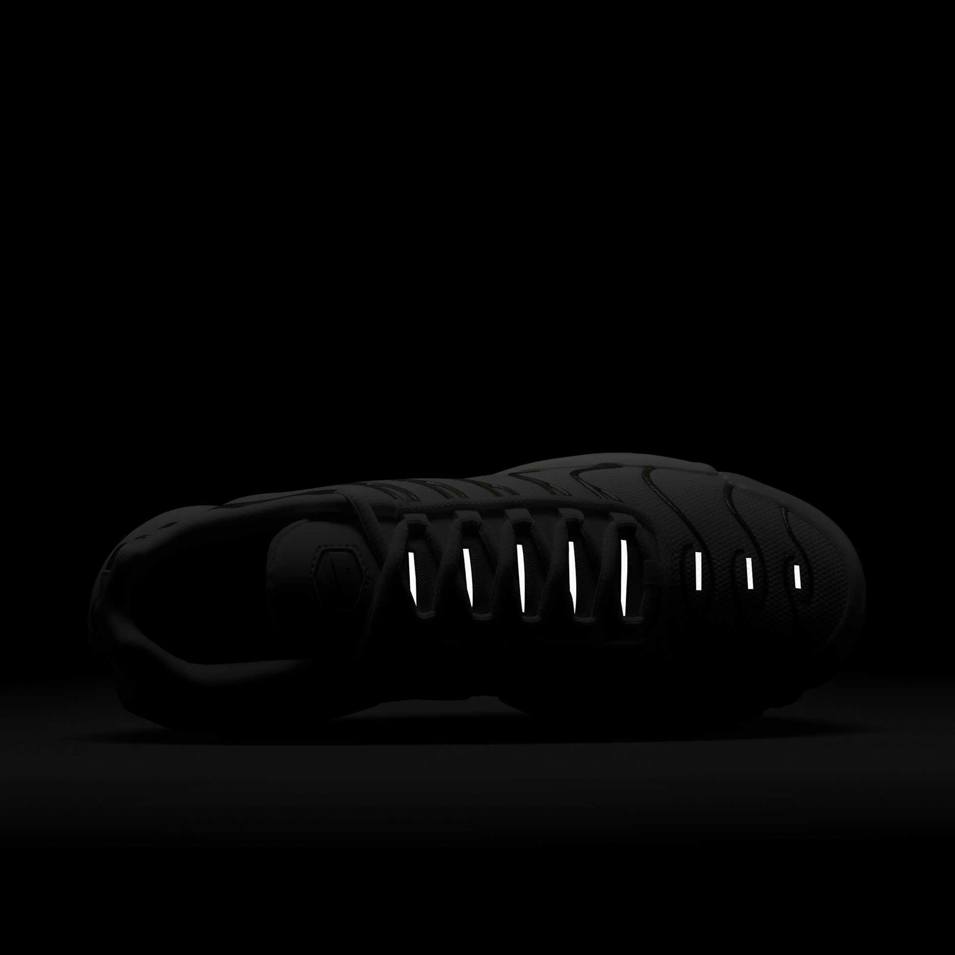 Nike Air Max Plus SE White Metallic Silver (Women's)