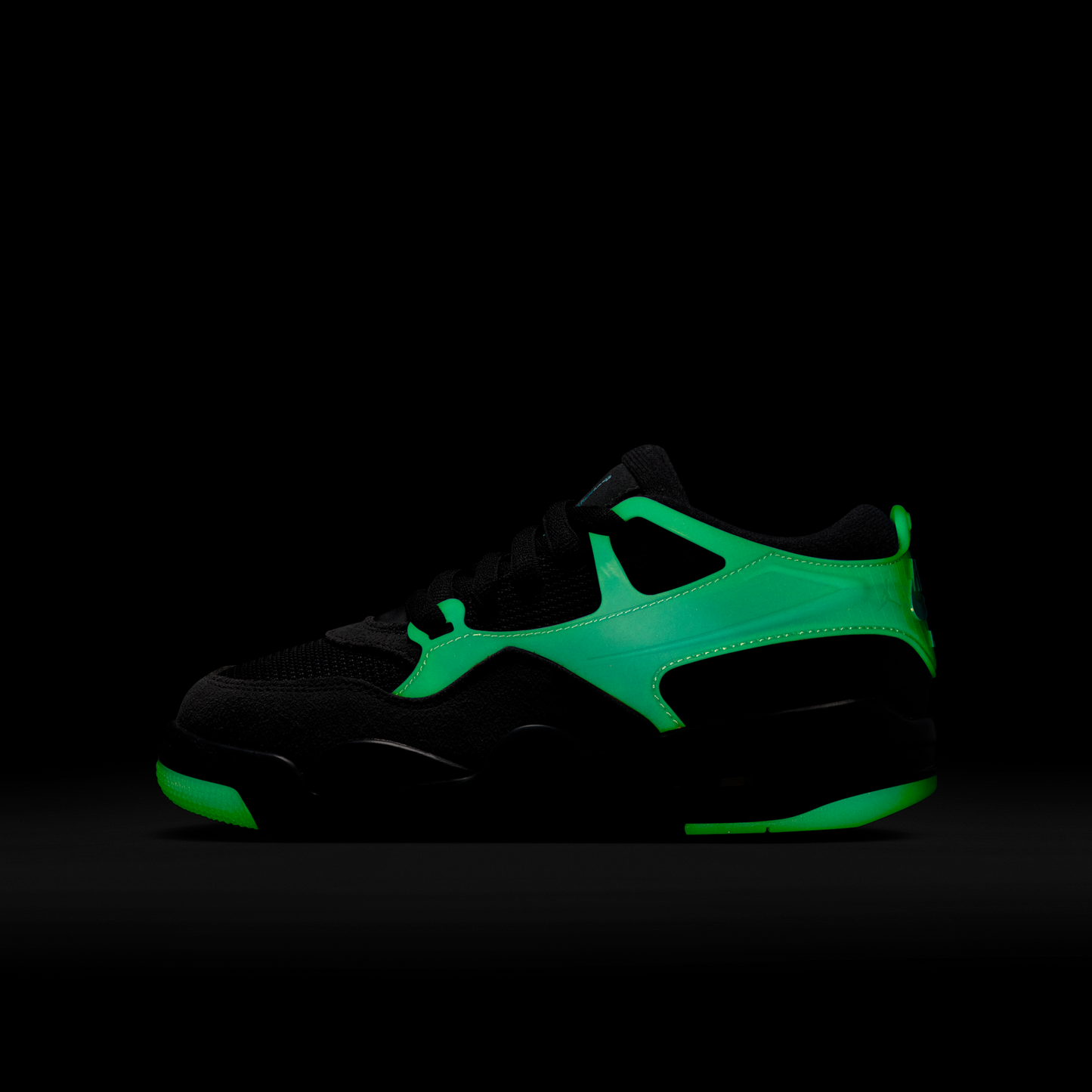 Jordan 4 RM Black Gamma Blue