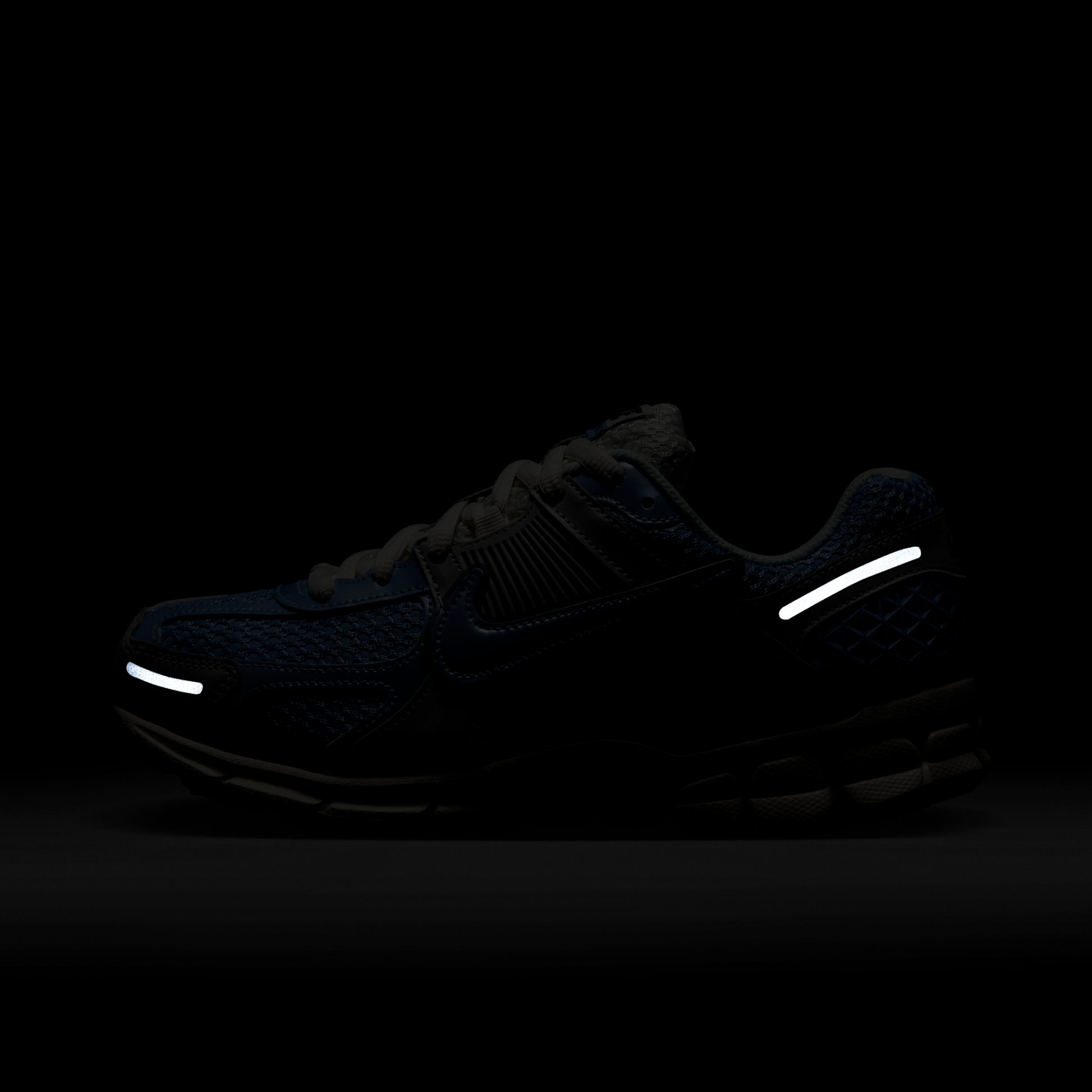 Nike Zoom Vomero 5 Royal Tint Photon Dust (Women's)