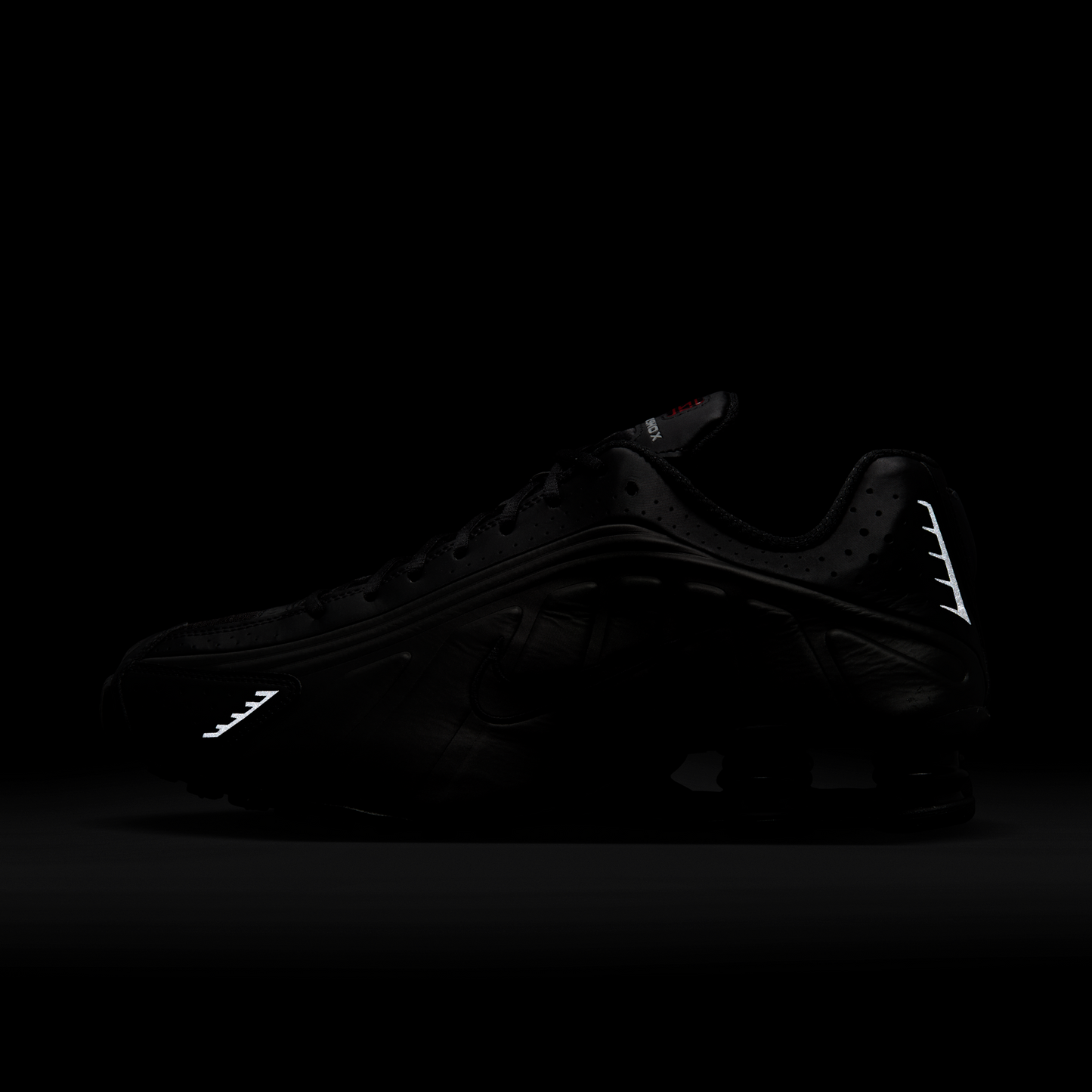Shox R4 Black
