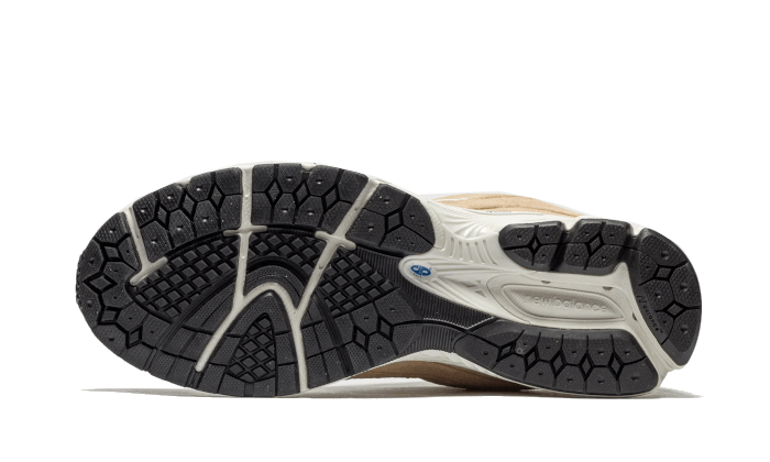 2002R Incense Sepia Bone (M2002REF) - 41.5 EU - 8 US - White | SOSUKICKS