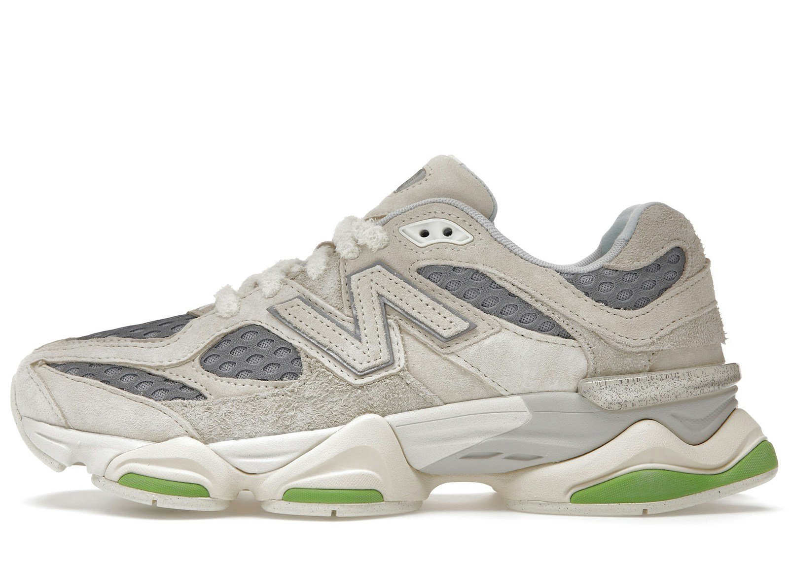New Balance 9060 Bricks & Wood