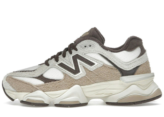 New Balance 9060 Earth Shadow Bisque