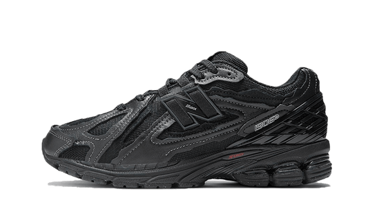 1906D Protection Pack Black Leather (M1906DF) - EU 36–46.5 - Black | SOSUKICKS