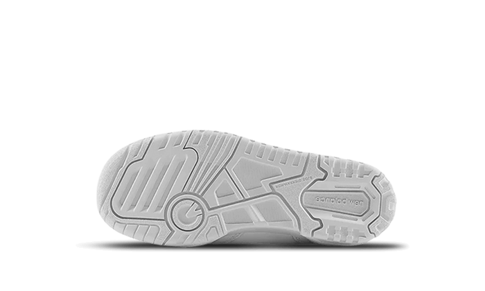 550 Triple White Copii (PS) (PSB550PB) - 28.5 EU - 11 US - White | SOSUKICKS