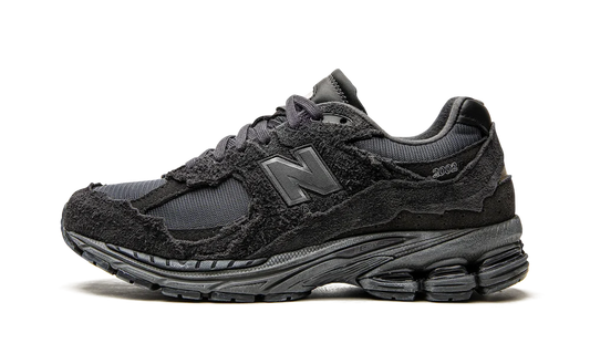 2002R Protection Pack Phantom (M2002RDB) - EU 36–46.5 - Black | SOSUKICKS