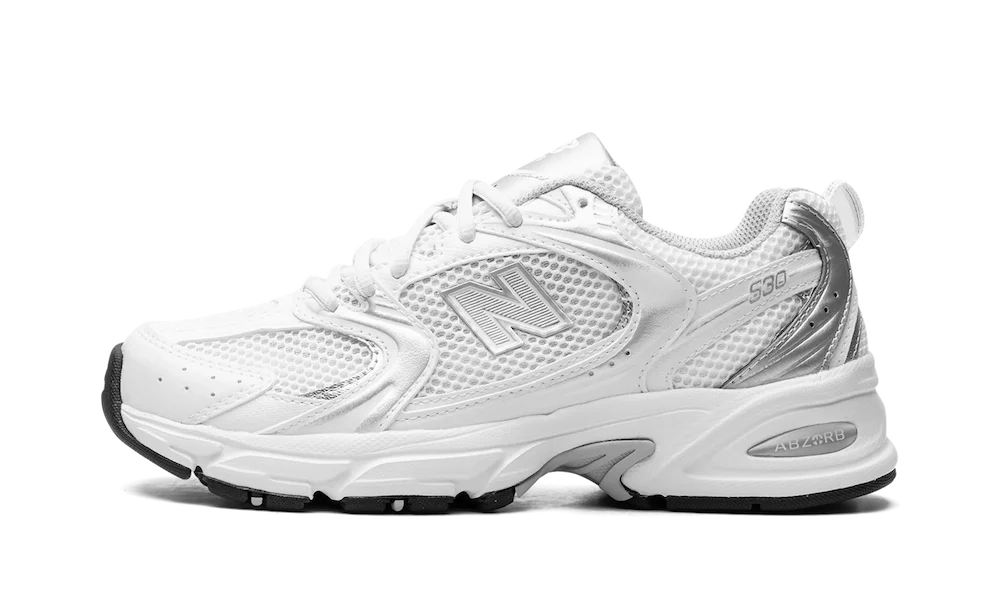530 Munsell Silver White (MR530EMA) - EU 36–44.5 - White | SOSUKICKS