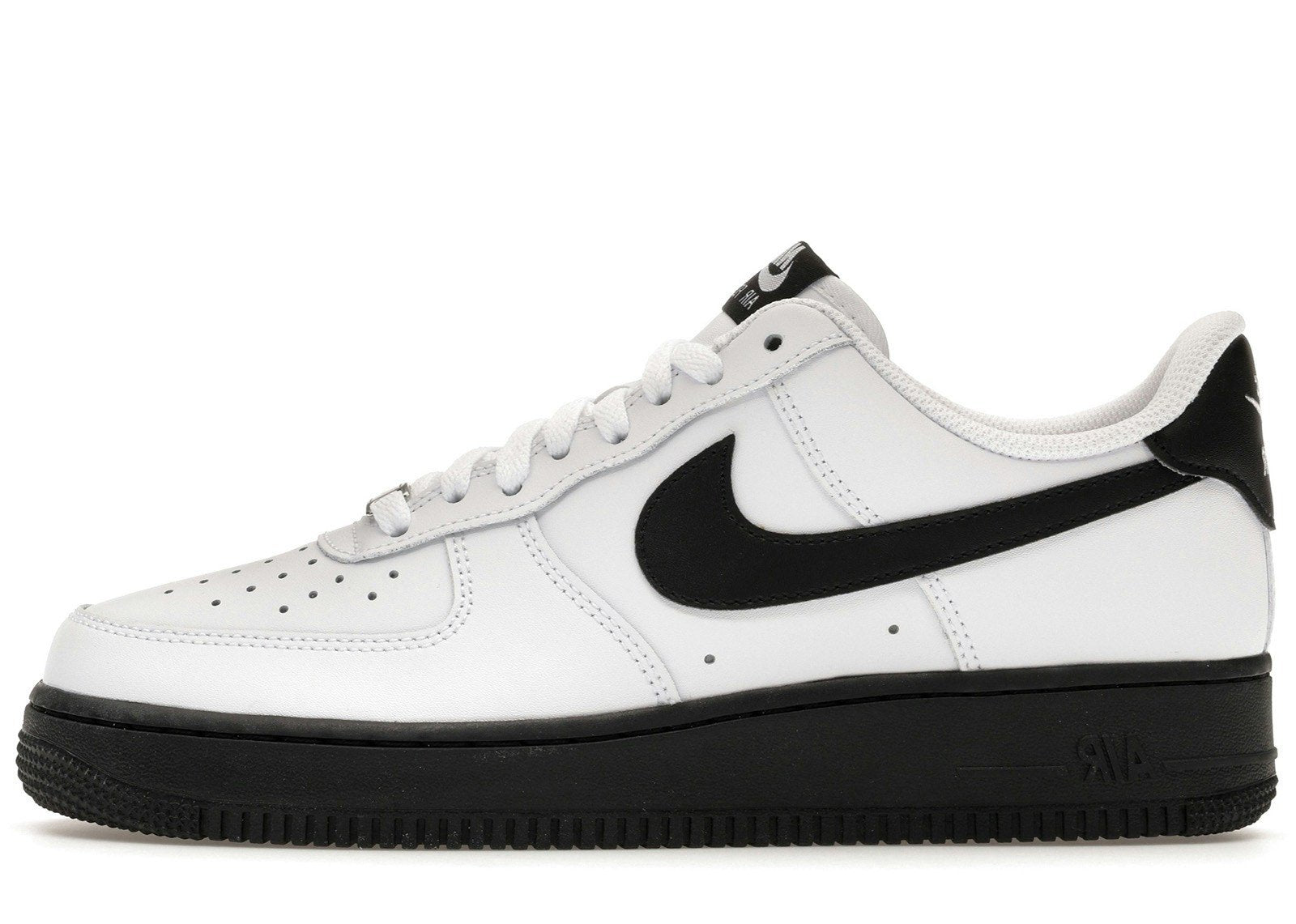 Nike Air Force 1 Low '07 White Black (2026)