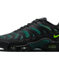 nike-air-max-plus-drift-black-volt