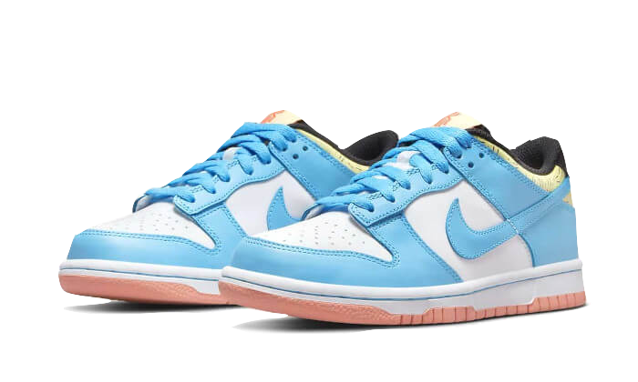 Dunk Low Kyrie Irving (DN4179-400) - 36 EU - 4Y US - White | SOSUKICKS