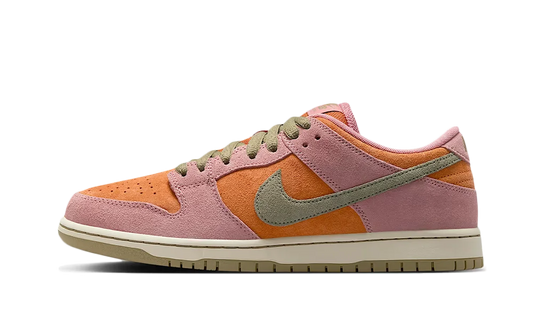 SB Dunk Low Pro Red Stardust (HJ4135-600) - EU 36–46 - Red | SOSUKICKS
