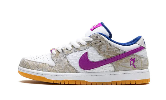 SB Dunk Low Rayssa Leal  (FZ5251-001) - EU 36–49.5 - Multicolor | SOSUKICKS