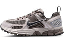 Nike Zoom Vomero 5 College Grey Black-Cave Stone (GS)