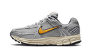 Zoom Vomero 5 Pure Platinum Laser Orange