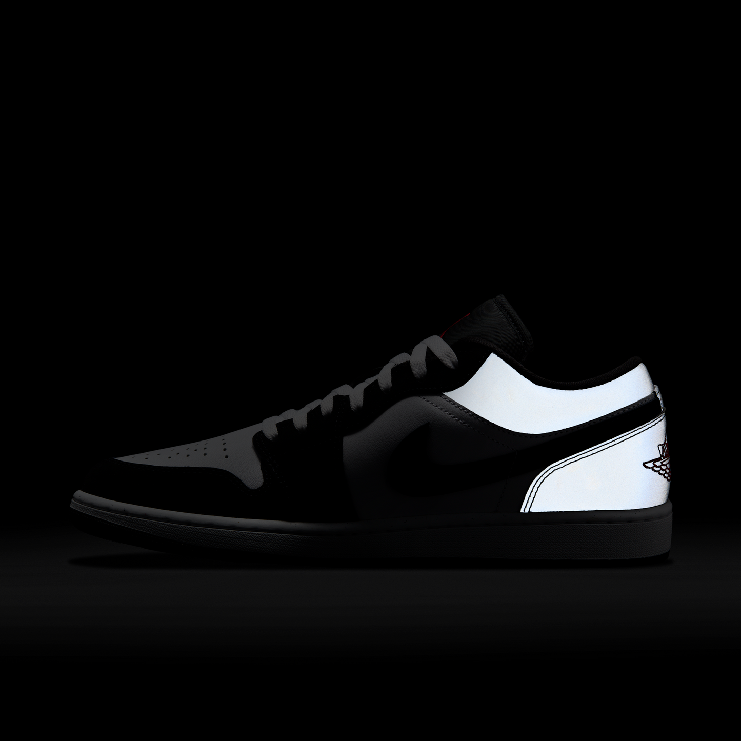 Jordan 1 Low SE White Fire Red Black Matte Silver