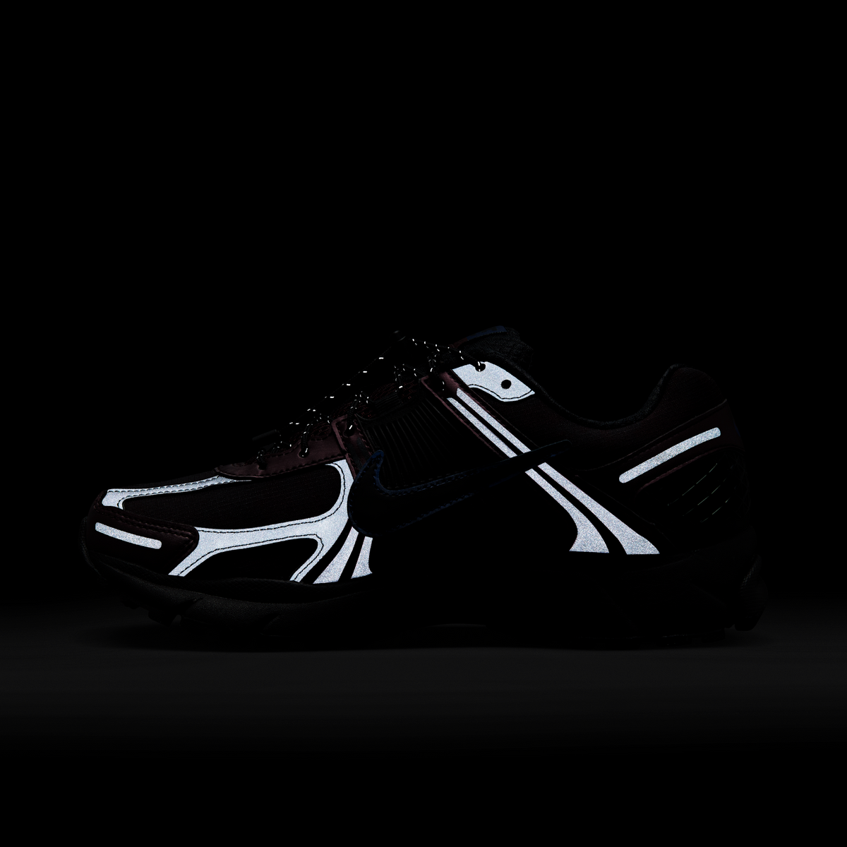 Nike Zoom Vomero 5 Burgundy Crush Midnight Navy (Women's)