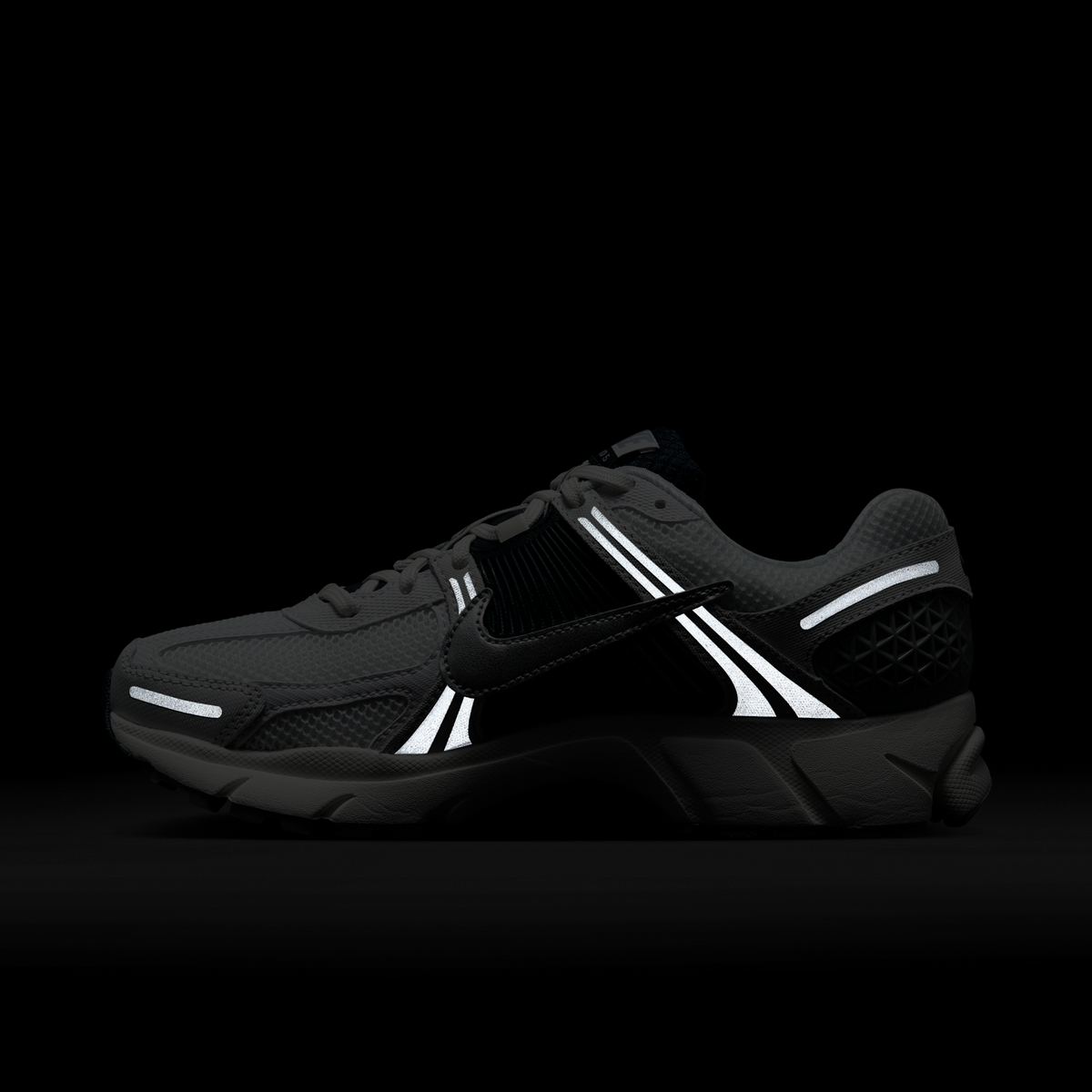 Nike Zoom Vomero 5 White Armory Navy (Women's)