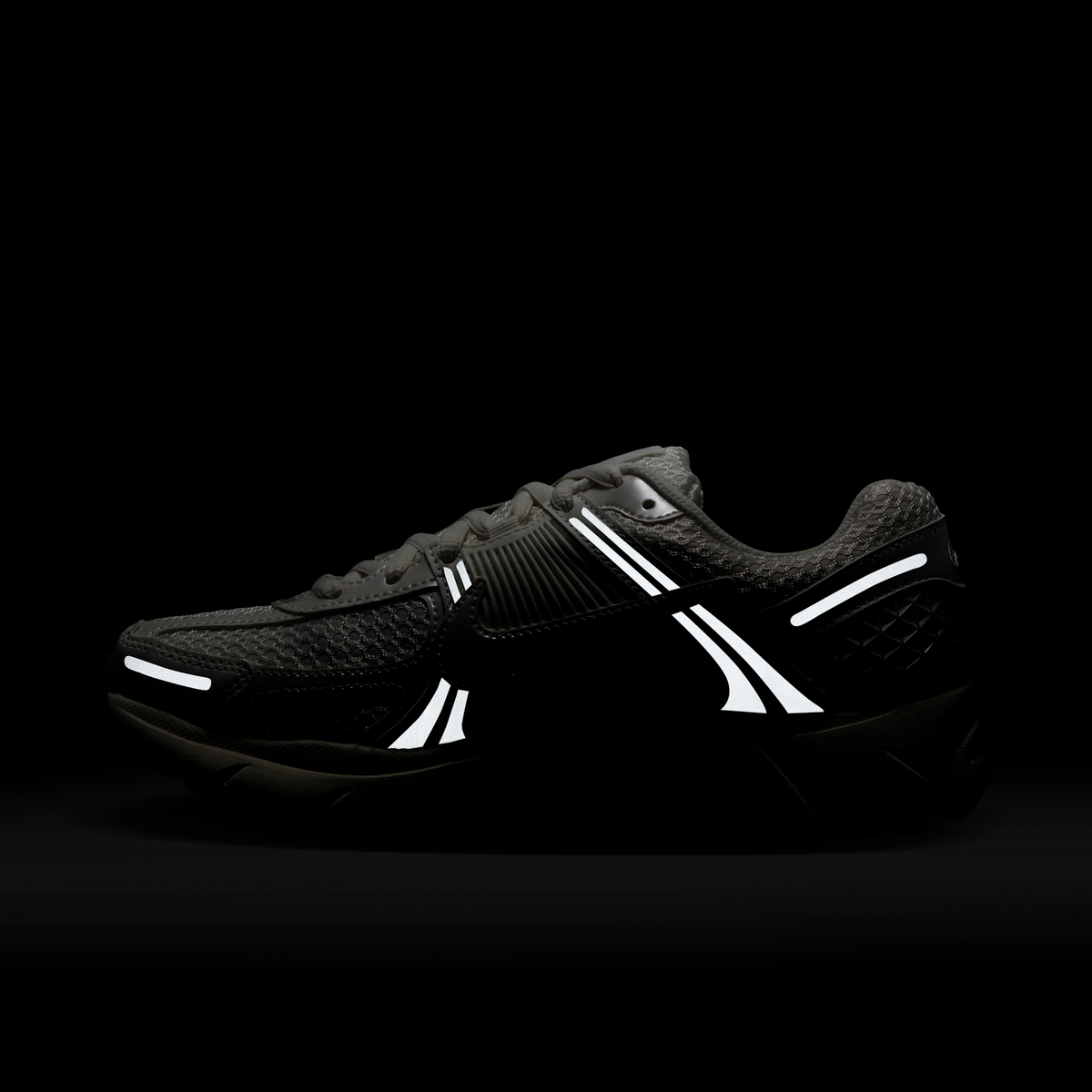 Nike Zoom Vomero 5 Sail Coconut Milk (Women's)