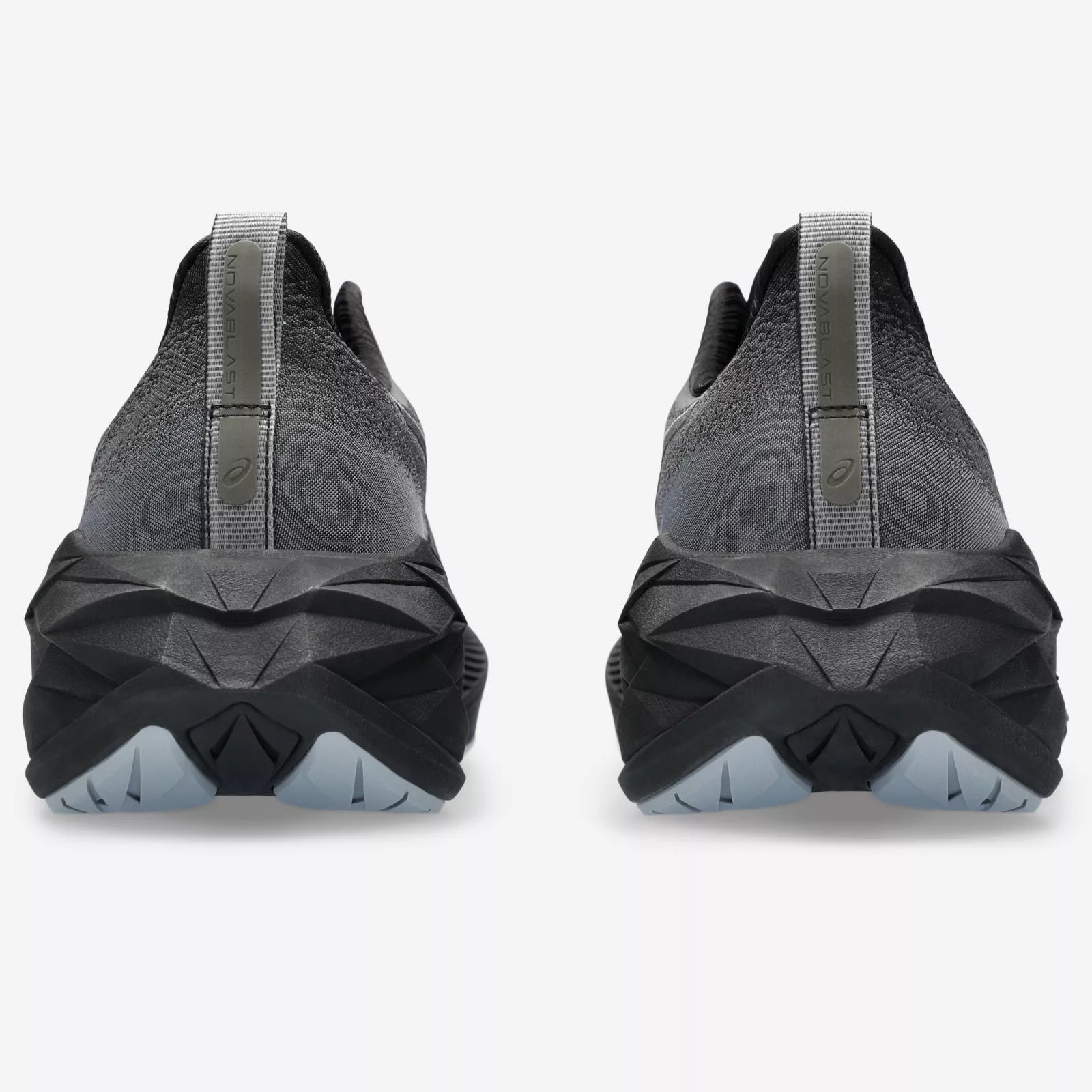 ASICS Novablast 4 Black Graphite Grey