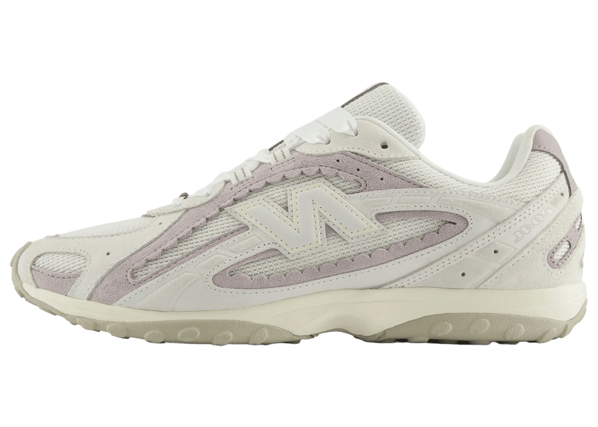 New Balance 204L Reflection