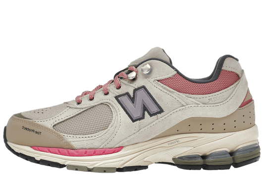 New Balance 2002R Hiking Pack Beige
