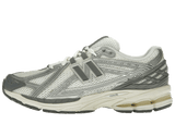 New Balance 1906R Moonrock Silver