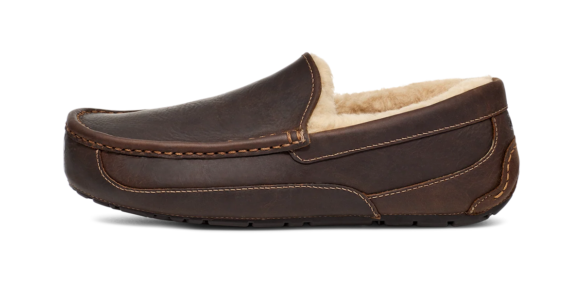 UGG Ascot Matte Slipper Tan