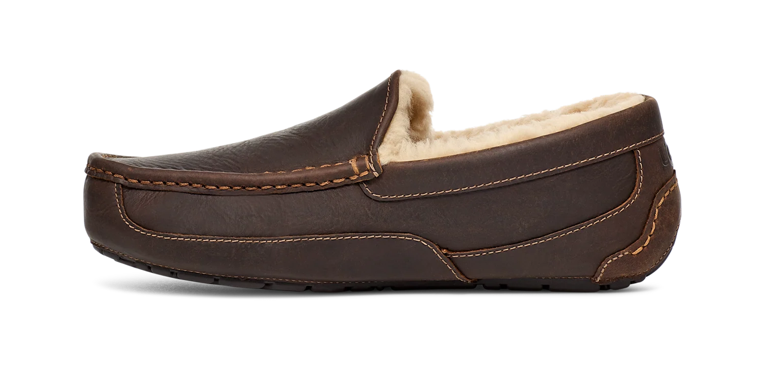UGG Ascot Matte Slipper Tan