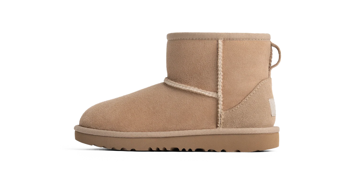 UGG Classic II Mini Boot Sand (Kids)