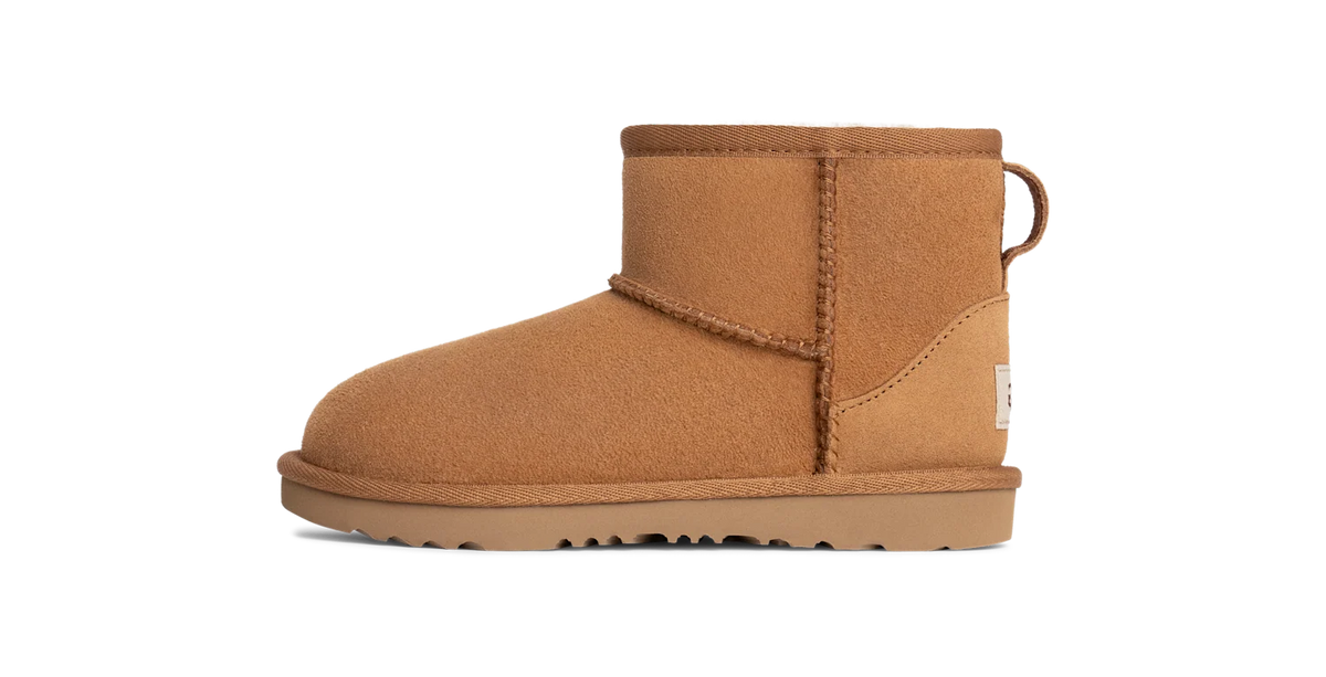 UGG Classic Mini Boot II Boot Chestnut (Kids)
