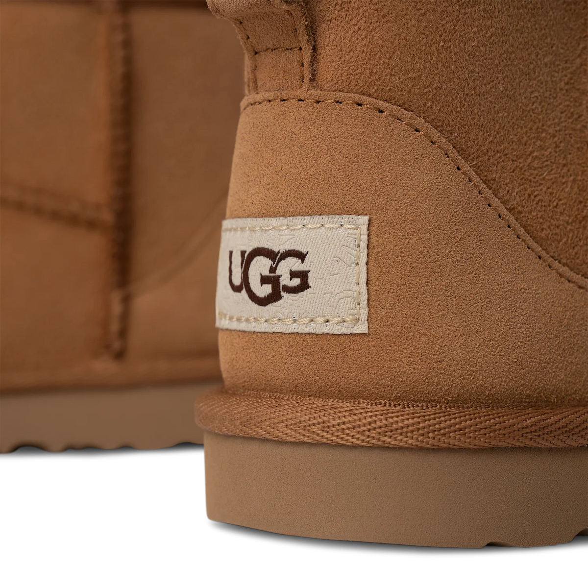 UGG Classic Mini Boot II Boot Chestnut (Kids)