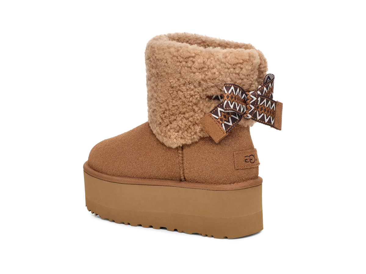 UGG Classic Mini Maxi Curly Boot Chestnut (Women's)