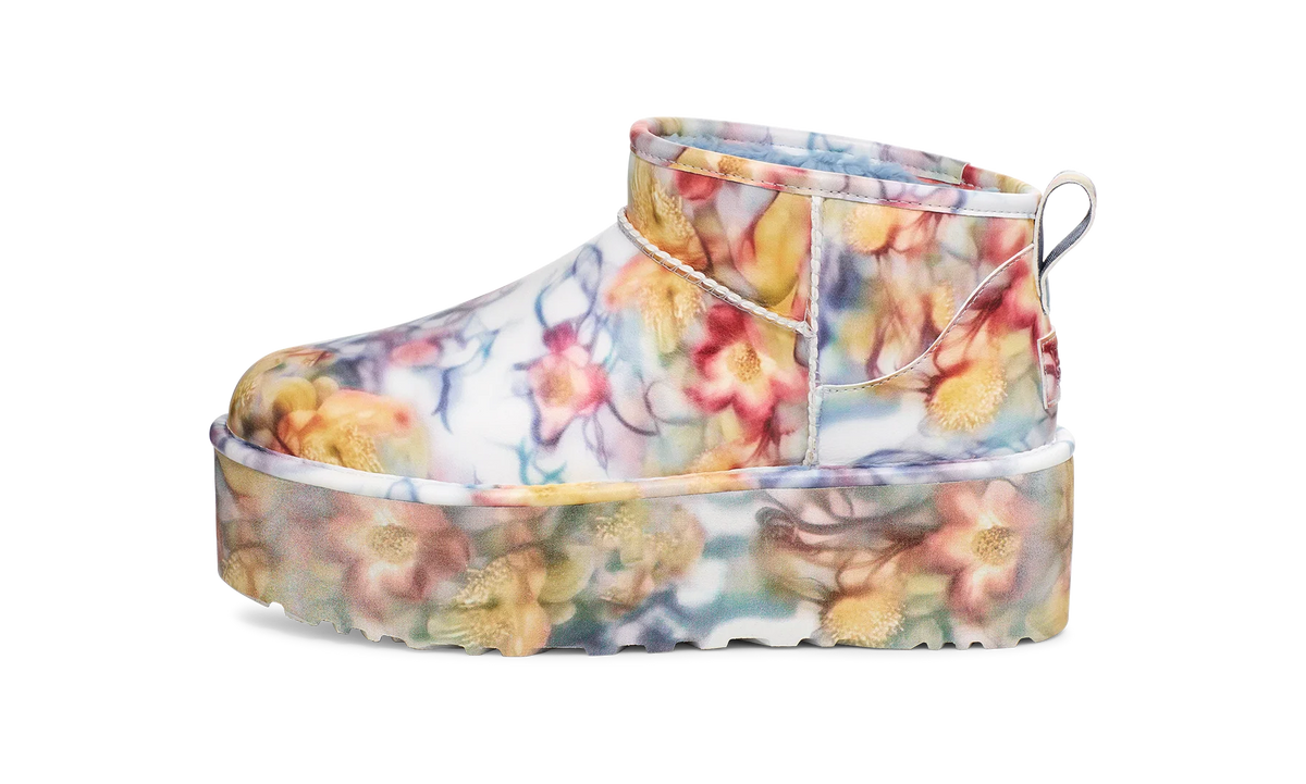 UGG Classic Ultra Mini Platform Boot Collina Strada Light Blue Floral
