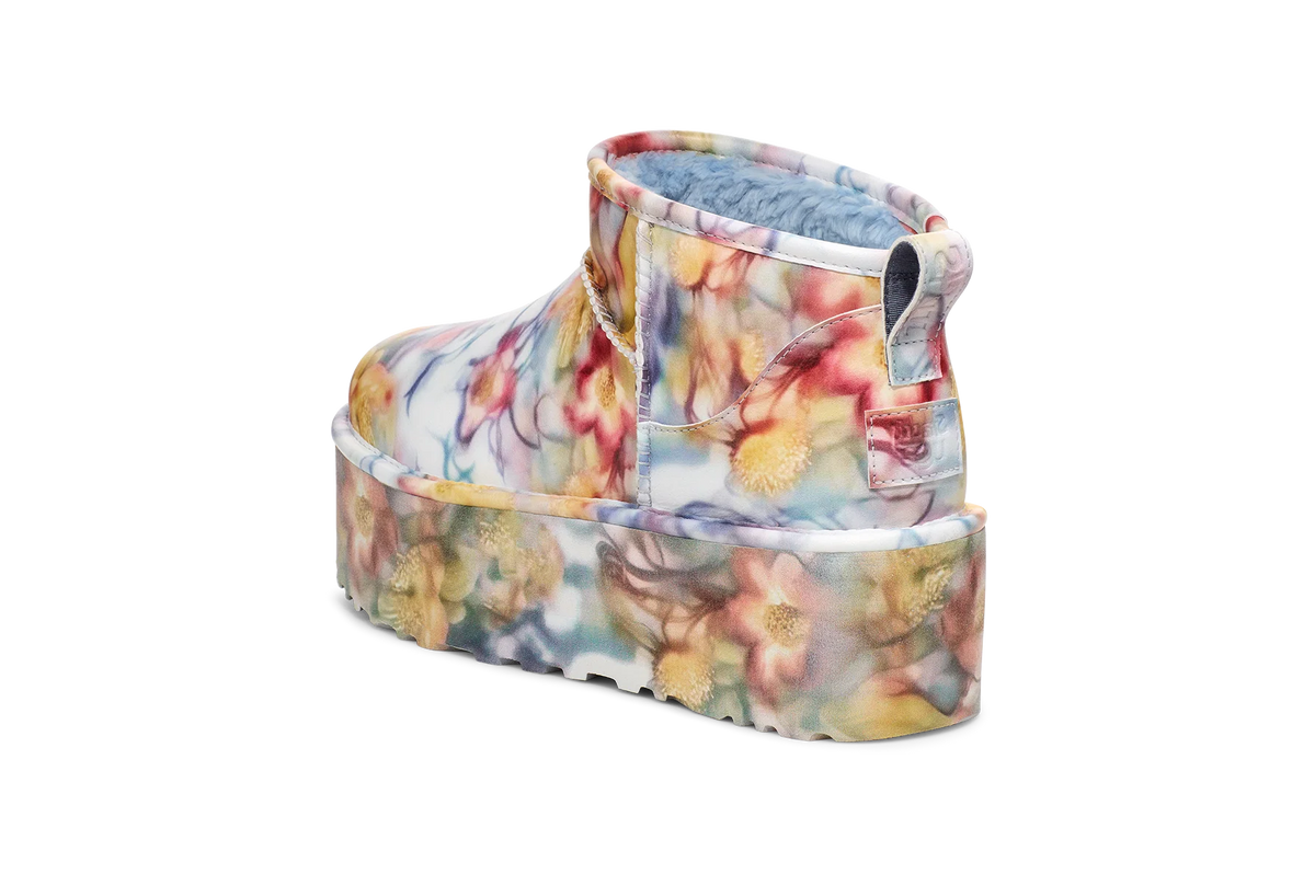 UGG Classic Ultra Mini Platform Boot Collina Strada Light Blue Floral
