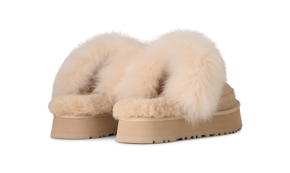 UGG Disquette Chalet Slipper Sandcastle (Women's)