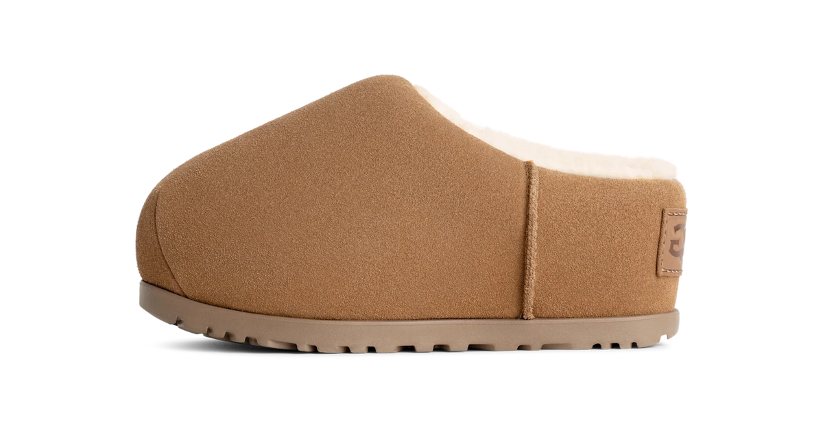 UGG Pumped Slide Chestnut (Women's)