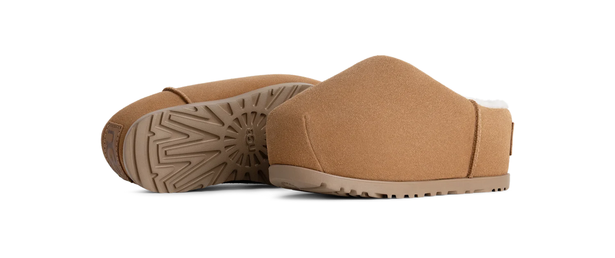 UGG Pumped Slide Chestnut (Women's)