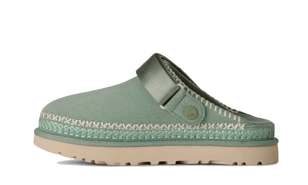 UGG Goldenstar Meadow Accent Clog Artichoke
