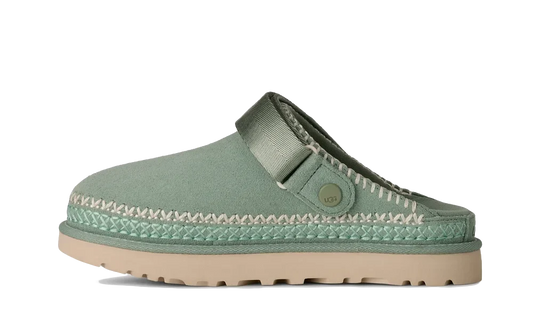 UGG Goldenstar Meadow Accent Clog Artichoke
