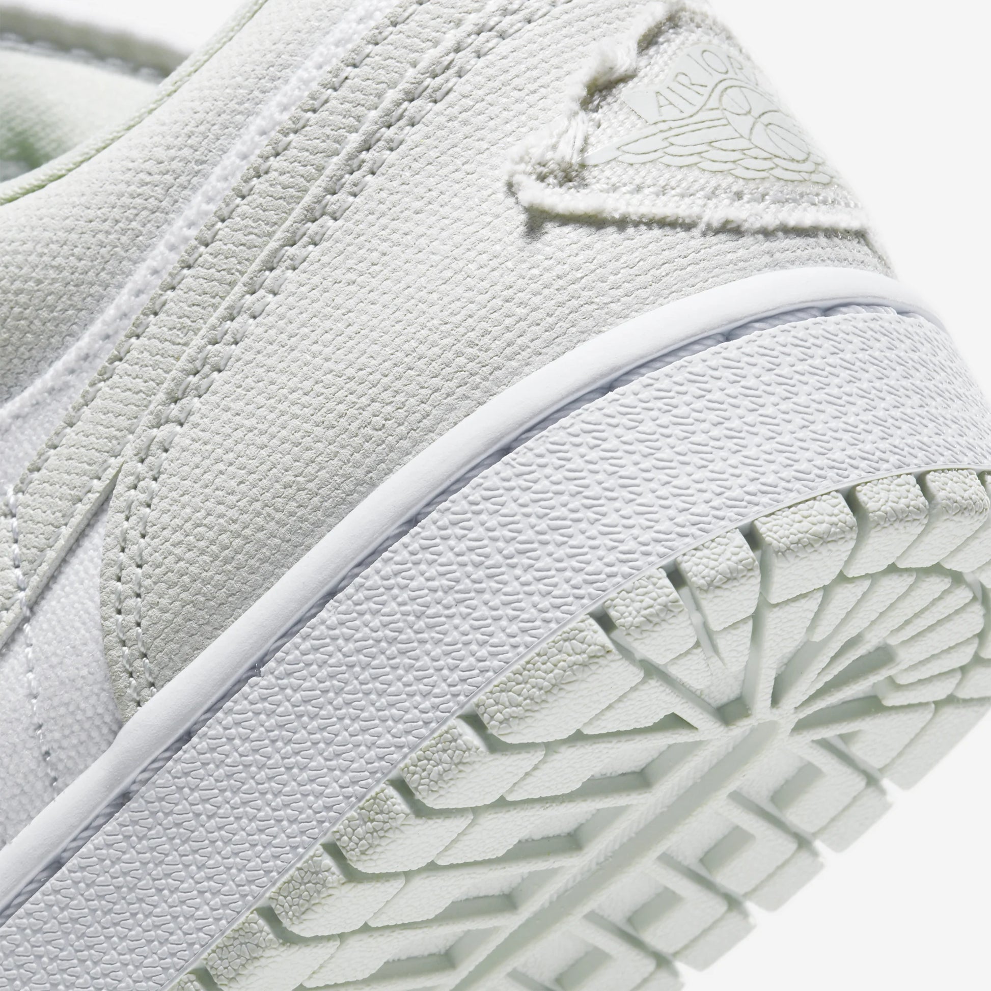 Jordan 1 Low Spruce Aura (Women's)