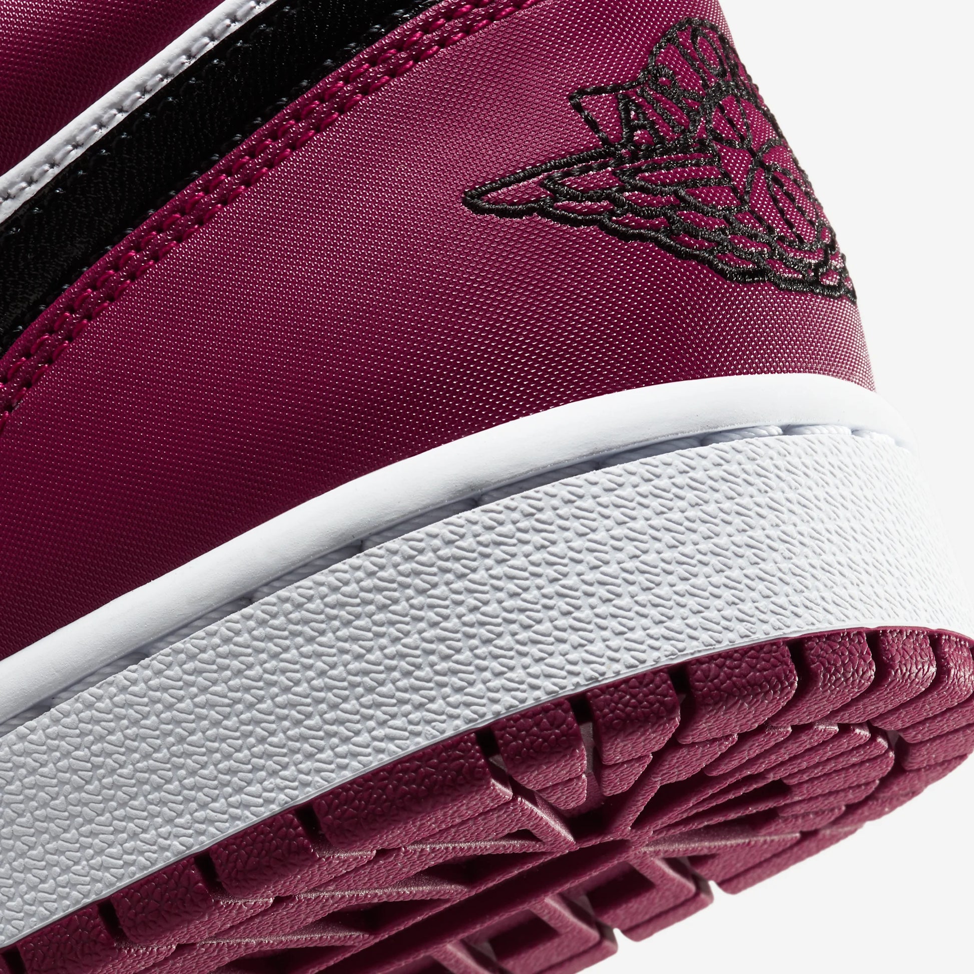 Jordan 1 Low Noble Red