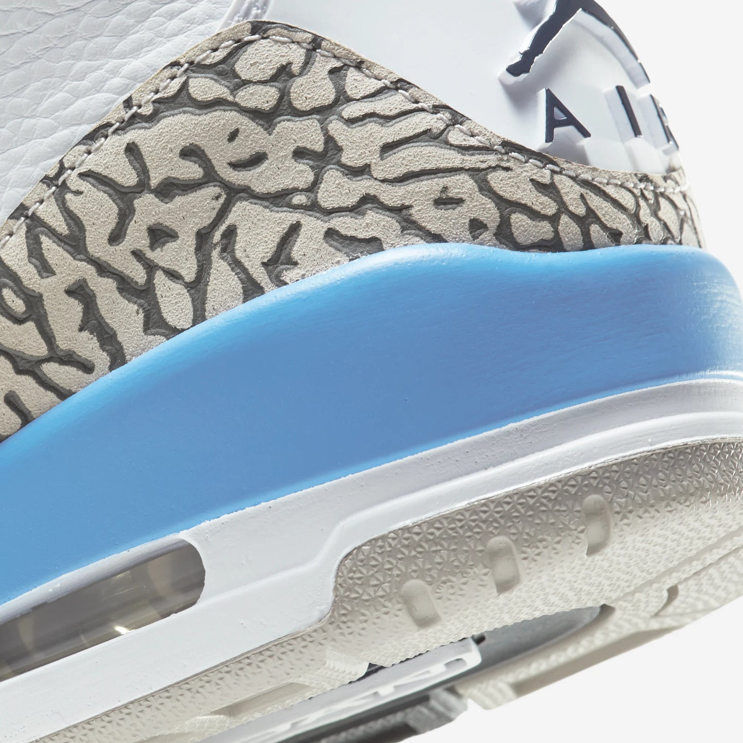 Jordan 3 Retro UNC (2020)
