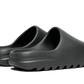 Yeezy Slide Onyx (HQ6448) - 39 EU - 6 US - Black | SOSUKICKS