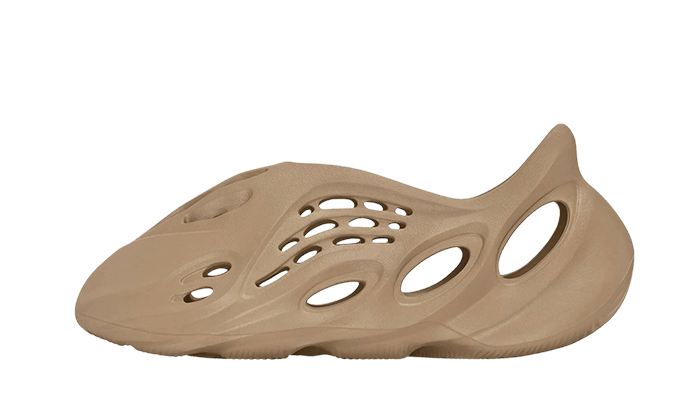 Yeezy Foam RNNR Clay Taupe (GV6842) - EU 37–48.5 - Brown | SOSUKICKS